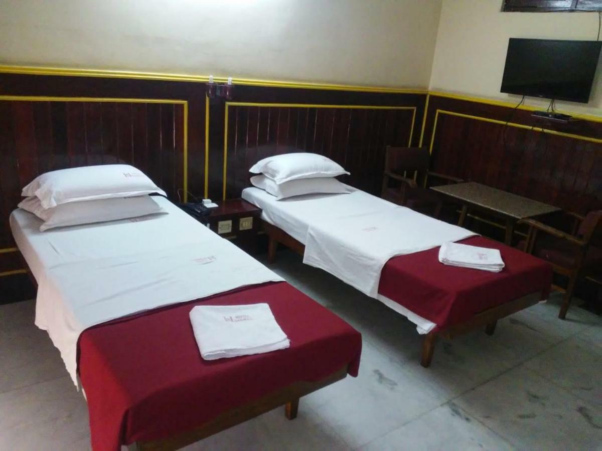 Sarmani Hotels Pvt. Ltd Ченнаи Экстерьер фото